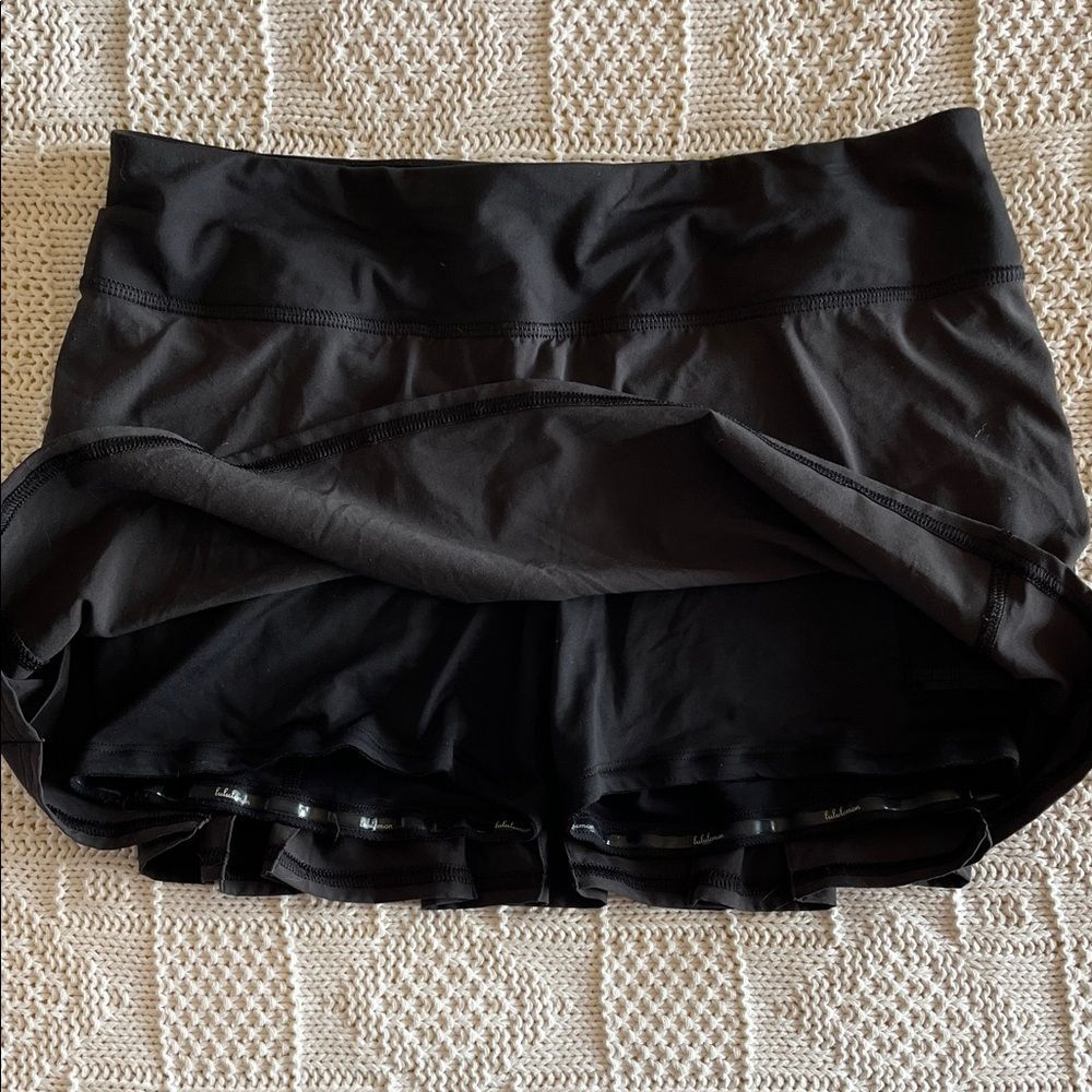 Lululemon Run Black Pace Setter Mini Skirt Size 6 Reg - Picture 9 of 14